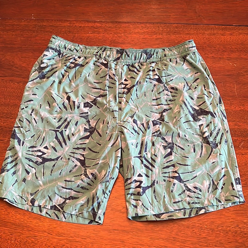 Kirkland Men’s Comfort Waistband Swim Trucks, Size XL